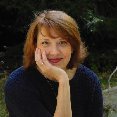 Stephanie Phillips: The Journey of a Progressive Folk Artist