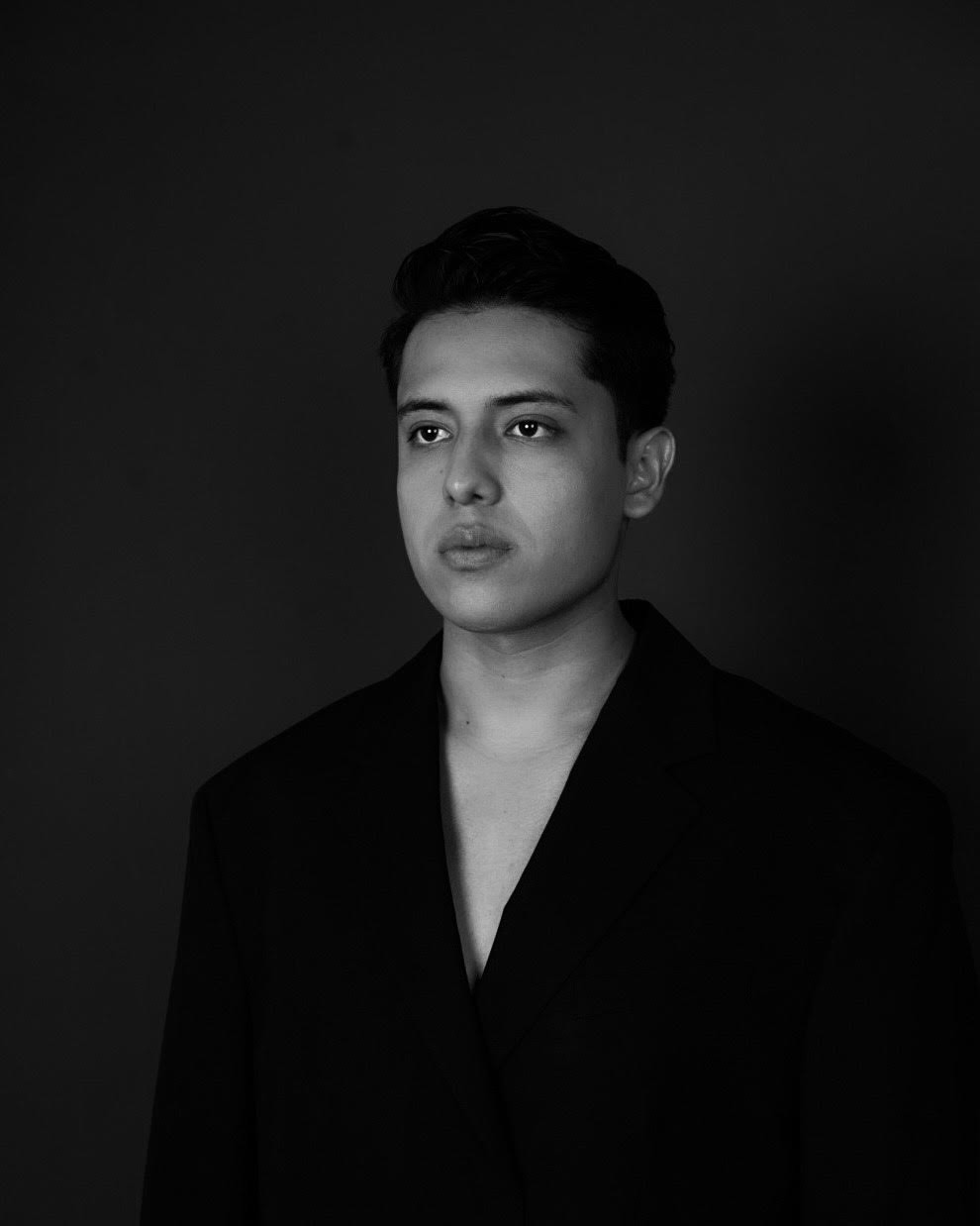 Exploring the Depths of Mauricio Rosadio: A Journey Through Heartache and Harmony