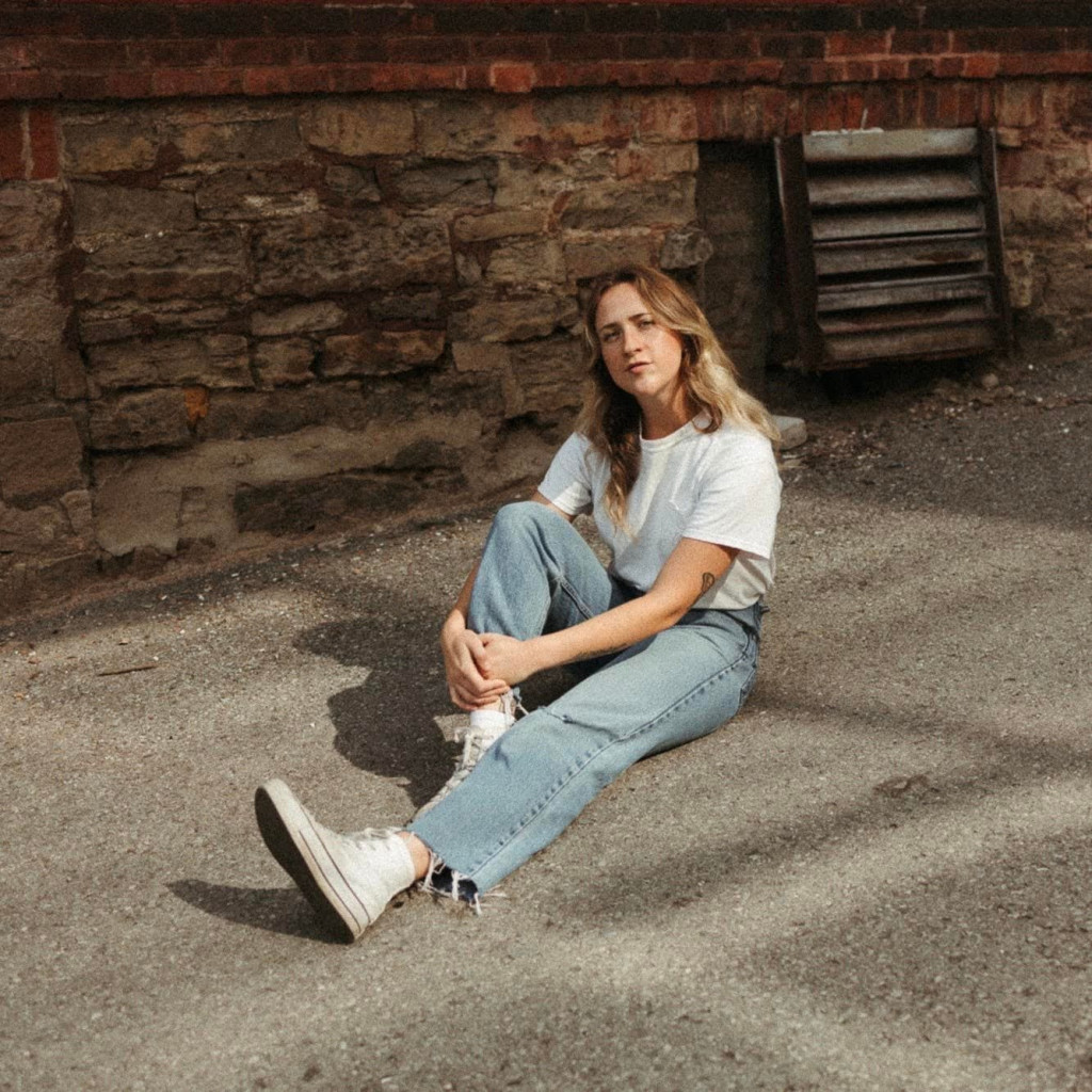 Flwr Grl: Crafting Locket Rock with a Unique Perspective