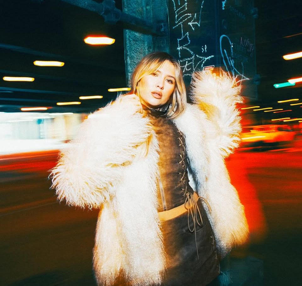 Mimi Webb Discusses Her Evolution in Music: A Journey of Change and Discovery