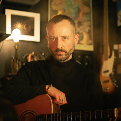 Aaronn: The Artist With a Pulse on the Universe