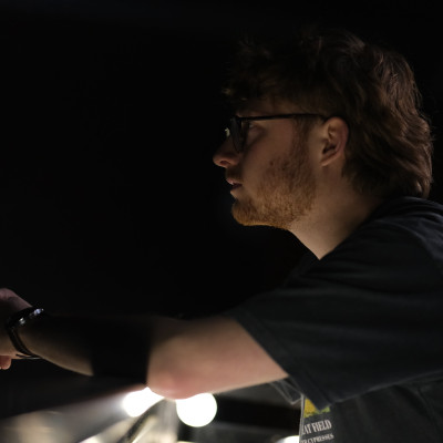 Harvey Underwood: Guitar Strings, Raw Stories, and a Bold Start