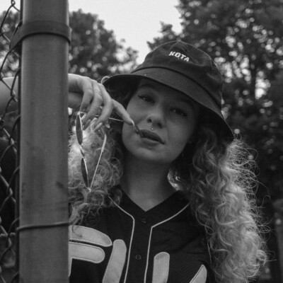 Simona: the Dutch pop-electronic sensation you need to know