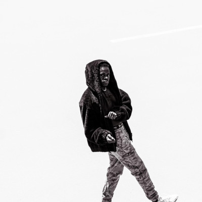 Dave Tsimba: Embracing Multiculturalism, Channeling Emotions, and Pursuing Authenticity in Music